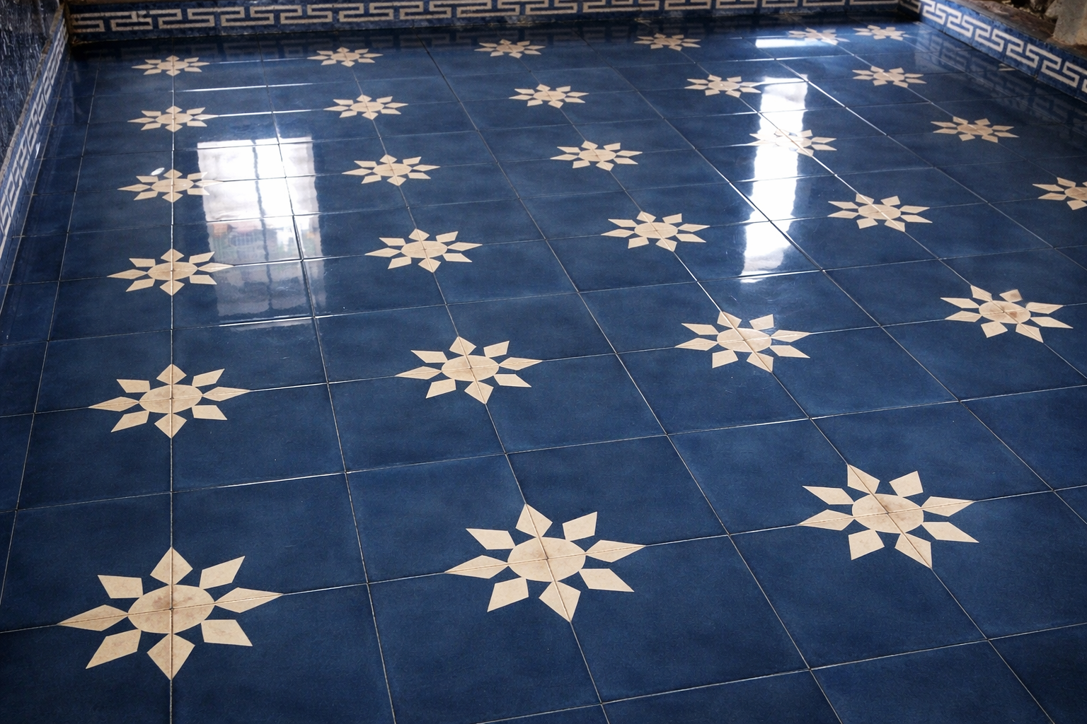 Sooriyan Kal - Sacred Sun Pattern