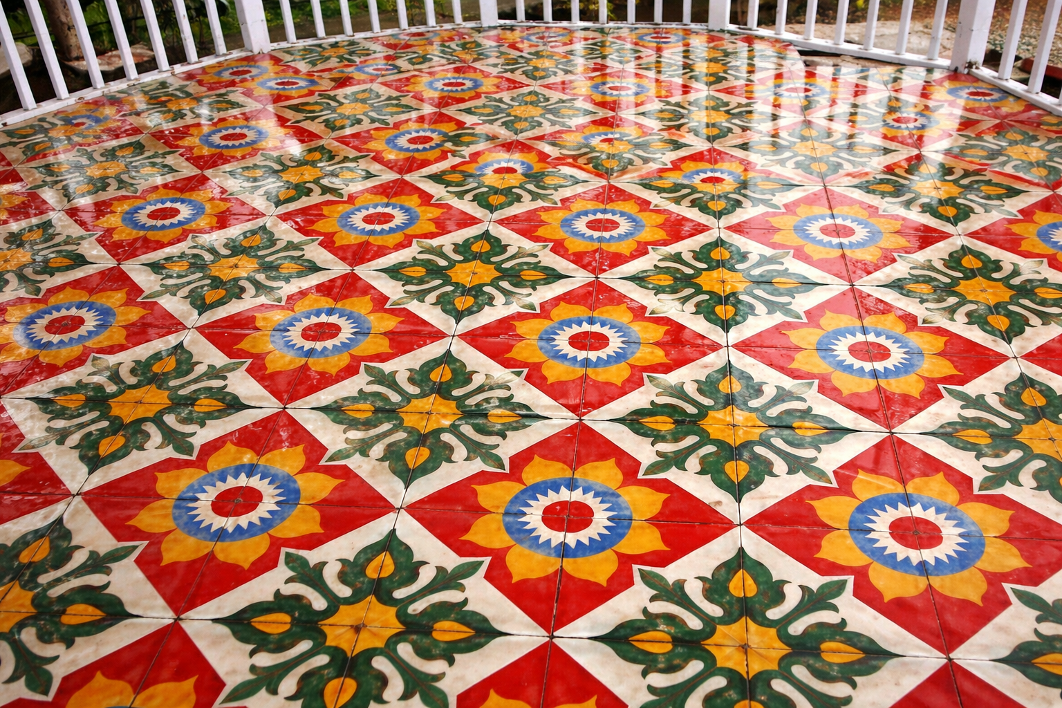 Thakkali Kambalam Athangudi Tile - Floral Carpet design